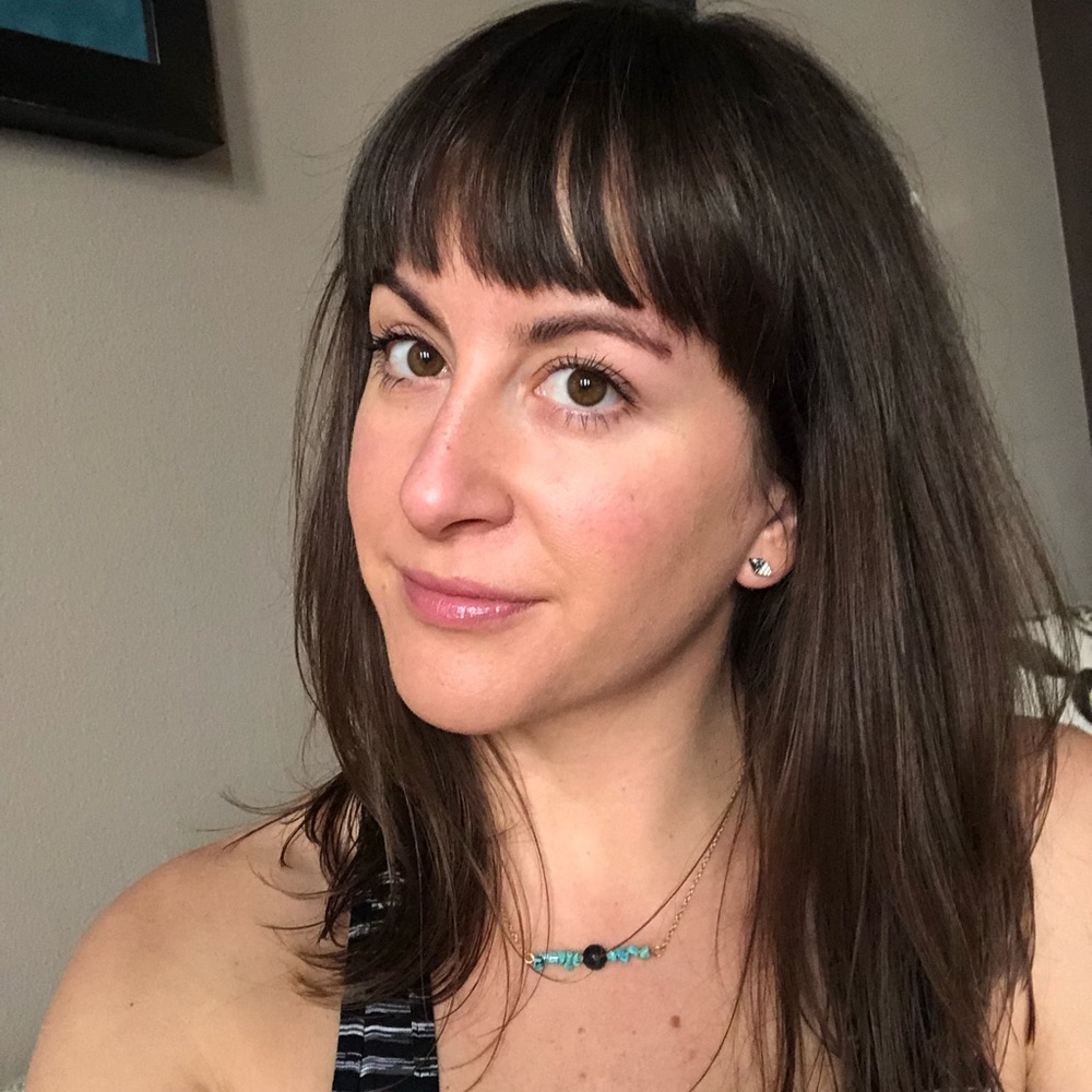 Meet your Posher, Amber